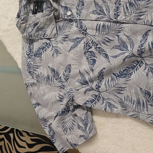 Quicksilver Women's Shirt - Picture 4 of 11